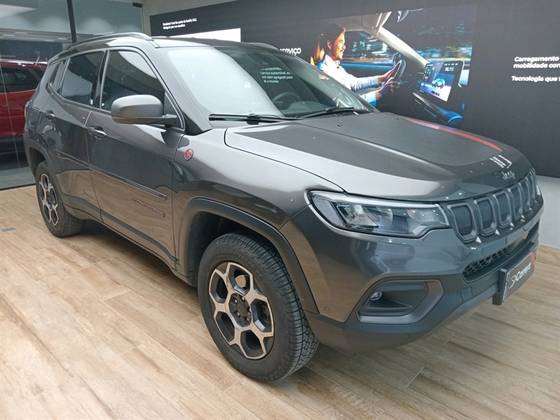 JEEP COMPASS 2.0 TD350 TURBO DIESEL TRAILHAWK AT9 JEEP COMPASS 2.0 TD350 TURBO DIESEL TRAILHAWK AT9